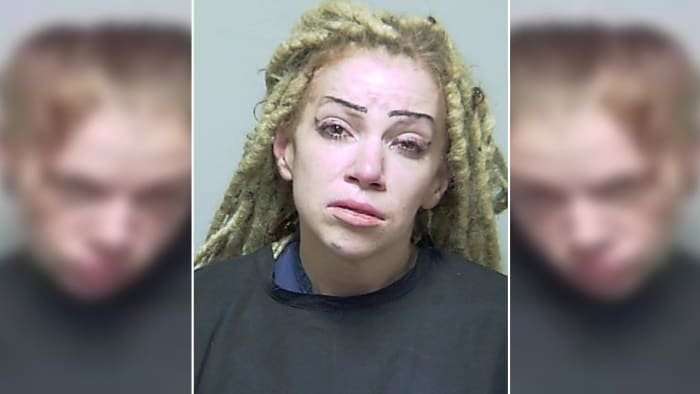 image for Florida mom accused of trying to sell daughter to store employee for $500
