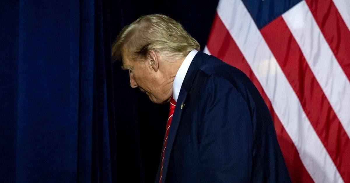 image for Trump has been unable to get bond for $464 million judgment, his lawyers say