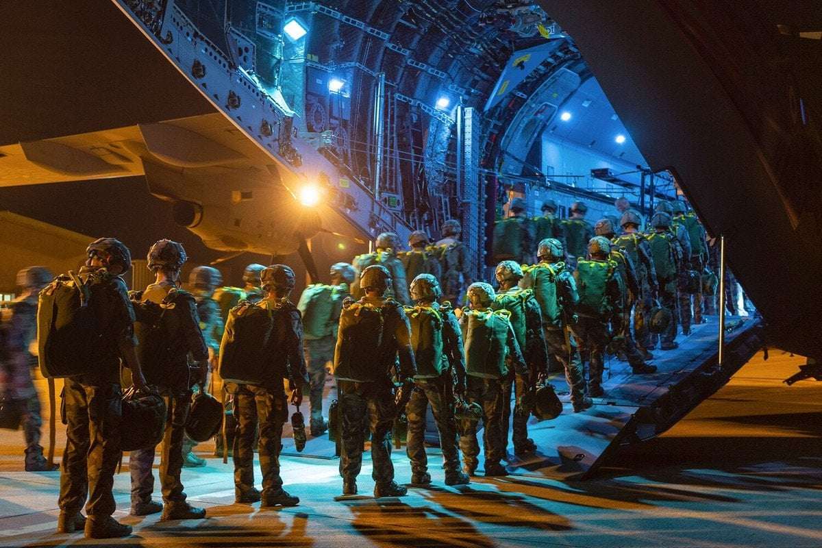 image for Russian Intelligence Says France Preparing to Deploy 2,000 Troops to Ukraine