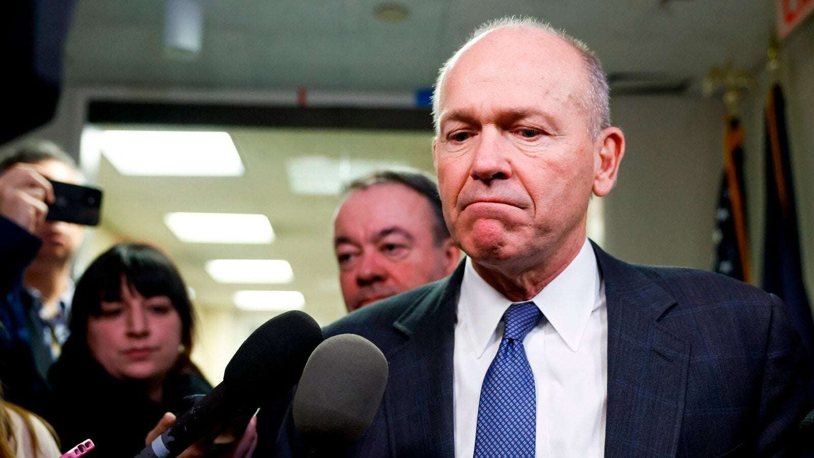 image for Boeing CEO Dave Calhoun to step down
