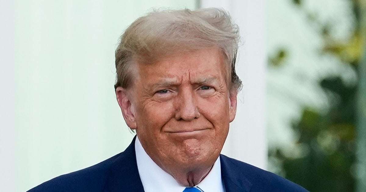 image for Trump tells billionaires he’ll keep their taxes low at $50 million fundraising gala