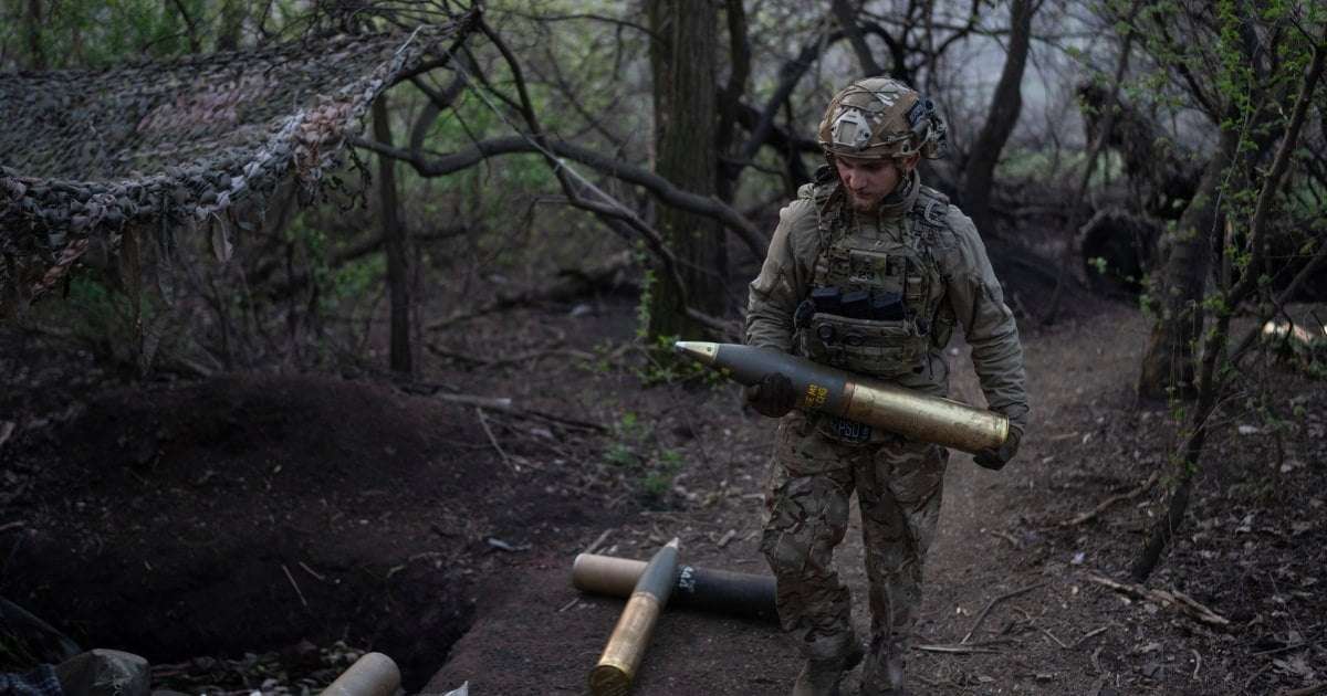 image for Ukraine digs defenses, fears it could lose Russia war with U.S. aid delays