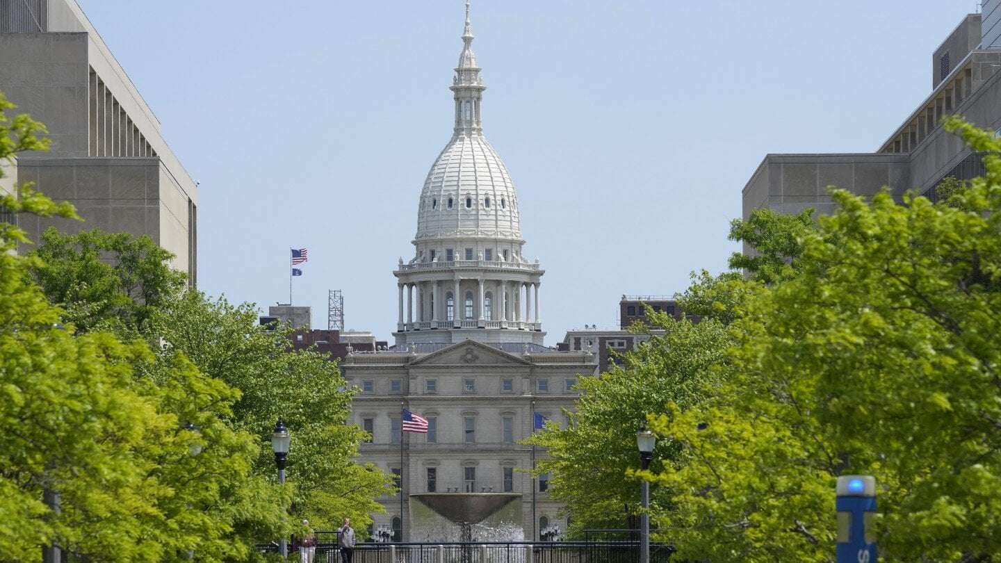 image for Michigan Democrats win special elections to regain full control of state government