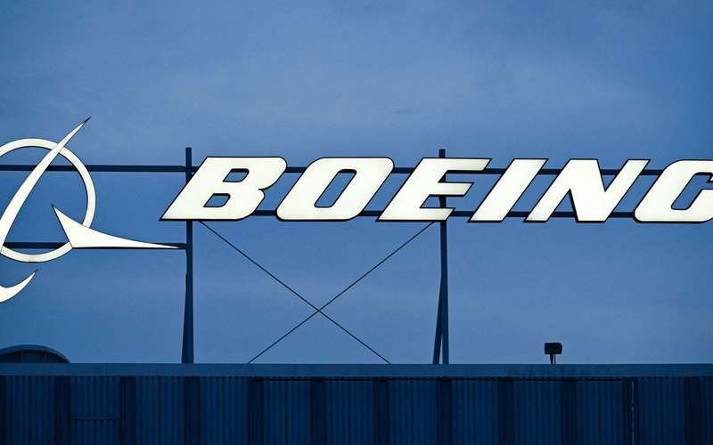 image for Boeing hit with 32 whistleblower claims, as dead worker’s case reviewed