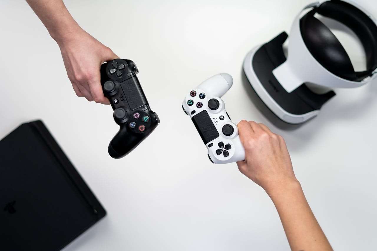 image for PS5 and Xbox largely unpopular with Gen Z in Japan, survey shows