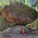 image for Kummakivi is a 500,000 kg rock in Finland that has been balancing on another rock for 11.000 years