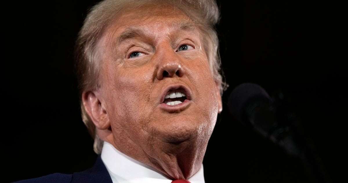 image for Trump Is Apparently Having Trouble Pronouncing 4-Syllable Words