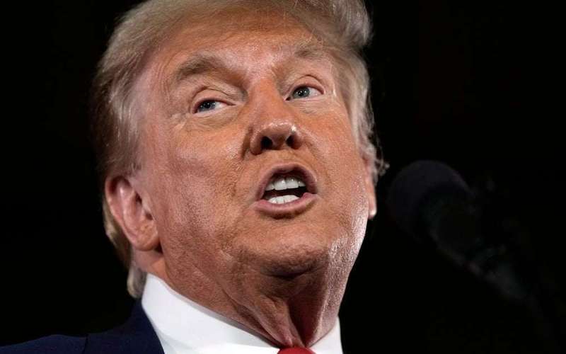 image for Trump Is Apparently Having Trouble Pronouncing 4-Syllable Words