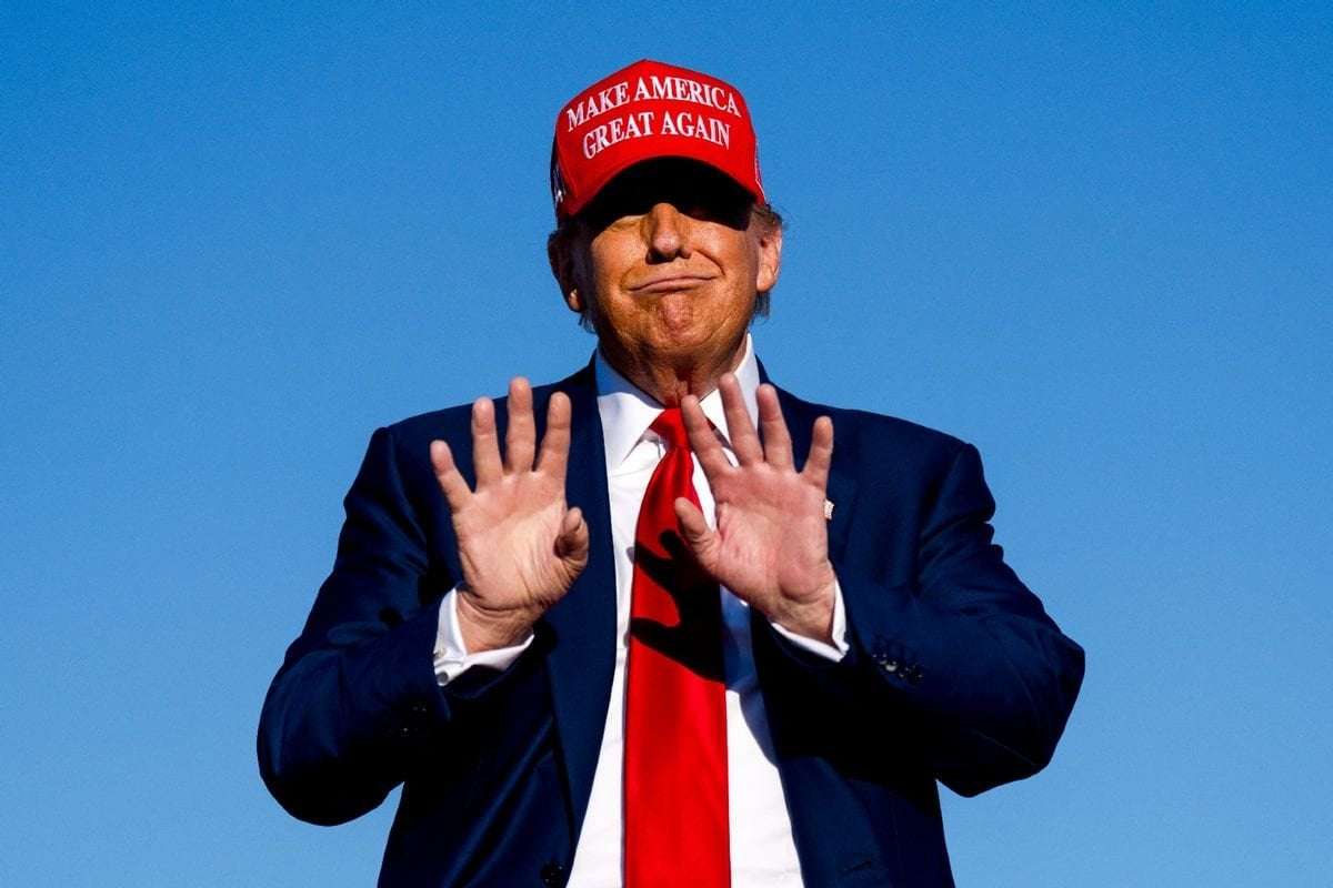 image for Trump slurs words and struggles to gain crowd enthusiasm in Midwest rallies