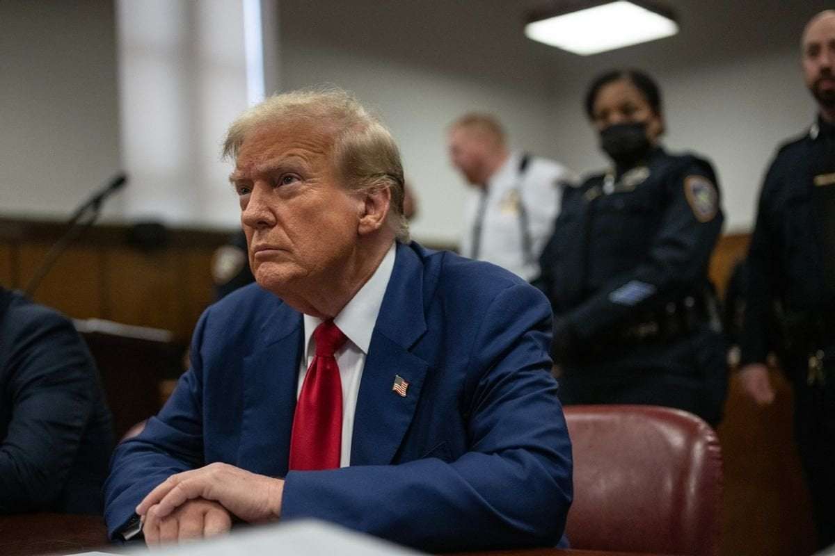 image for "Number of different devices" fail to keep Trump awake in court