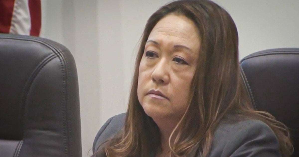 image for California superintendent fired for allegedly threatening students who didn't clap for her daughter