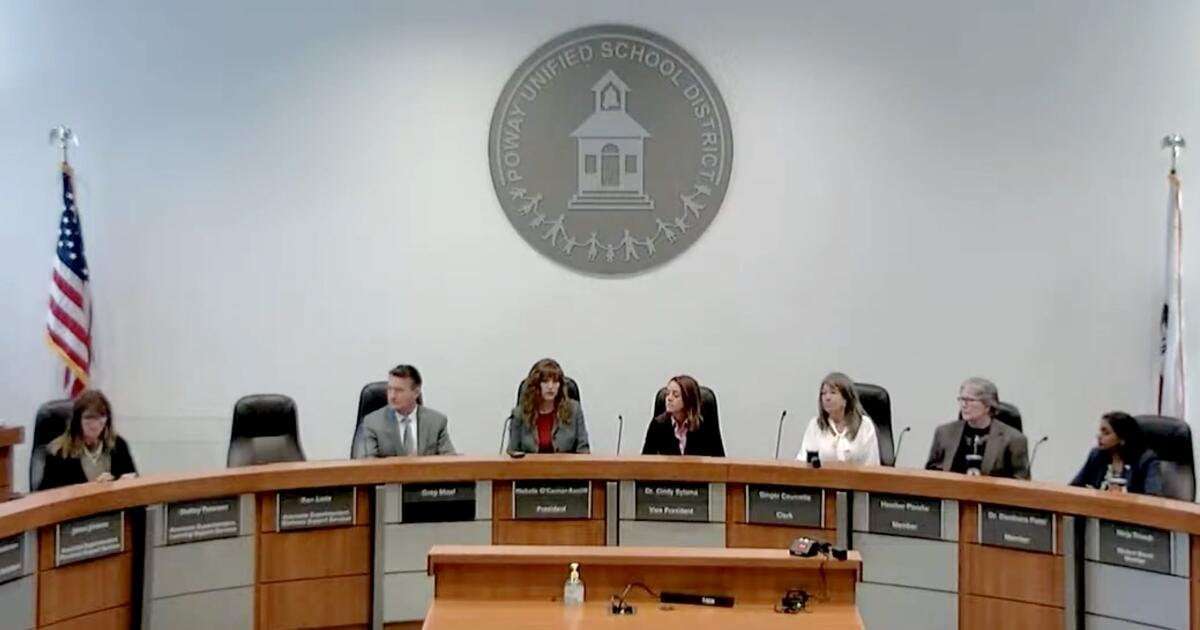 image for Superintendent fired after allegedly investigating students for not applauding her daughter enough