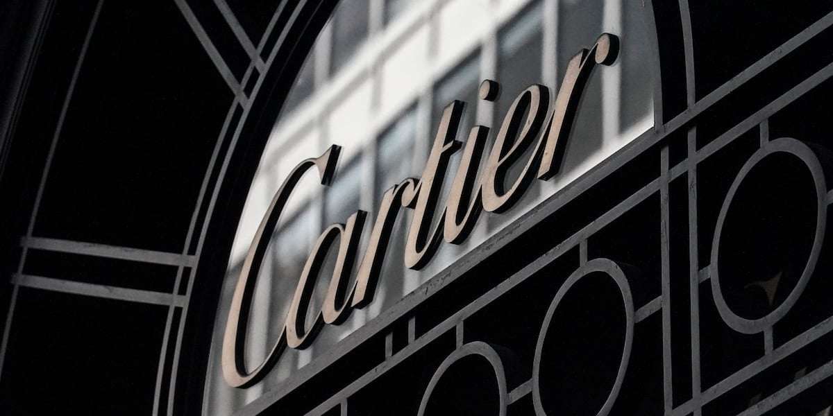 image for Man snags $14K Cartier earrings for $14 after website price glitch, reports say