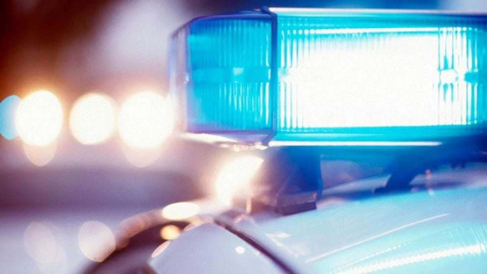image for Vehicle crashes into White House gate, killing driver; Secret Service says 'no threat'