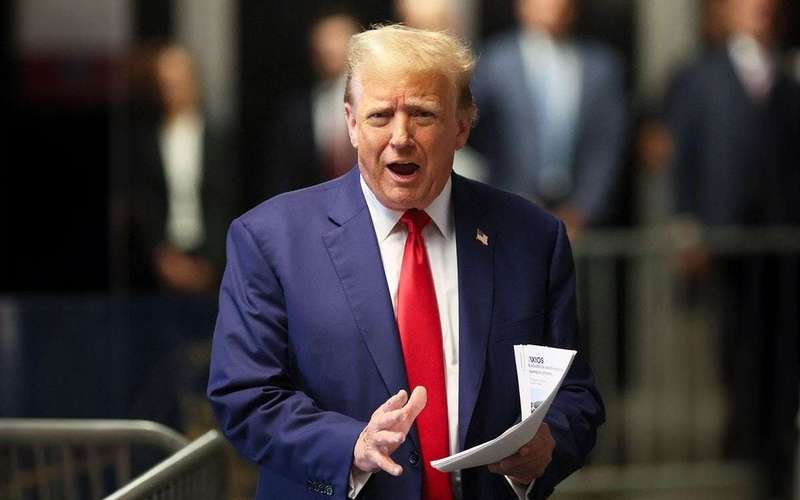 image for Trump signed off on Michael Cohen's invoices after they were sent to White House, accountant says