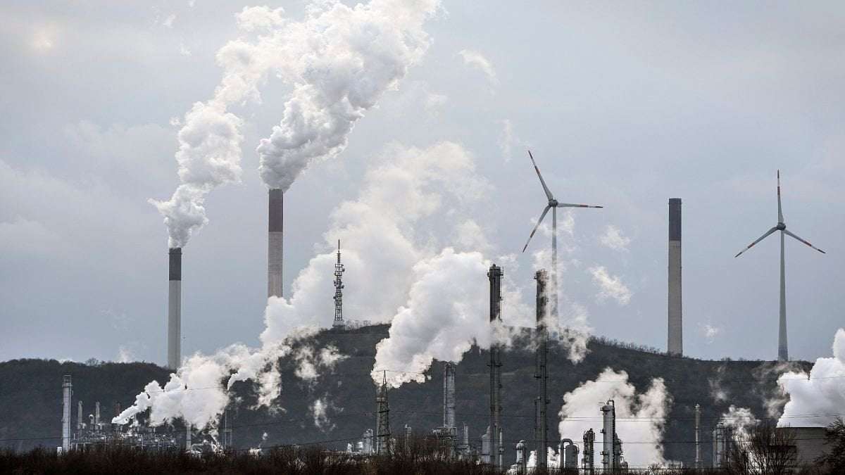 image for Fossil fuels generated less than a quarter of the EU's electricity in April