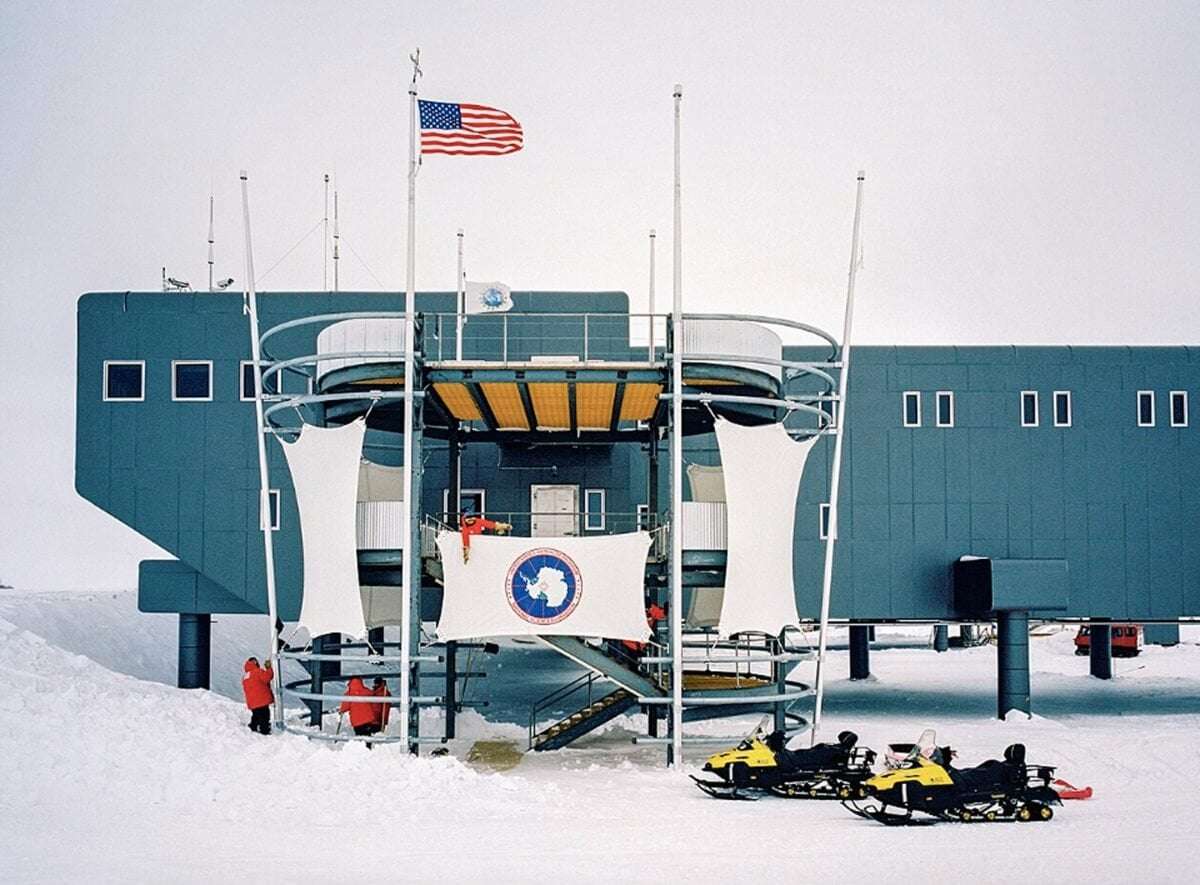 image for Solar, wind completely replace diesel at South Pole Station