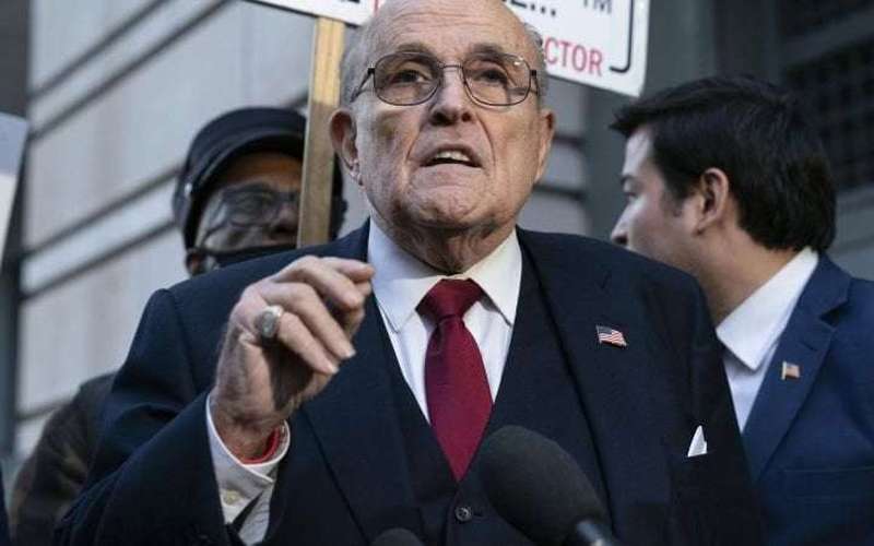 image for Arizona officials say they can’t find Giuliani to serve him with indictment notice