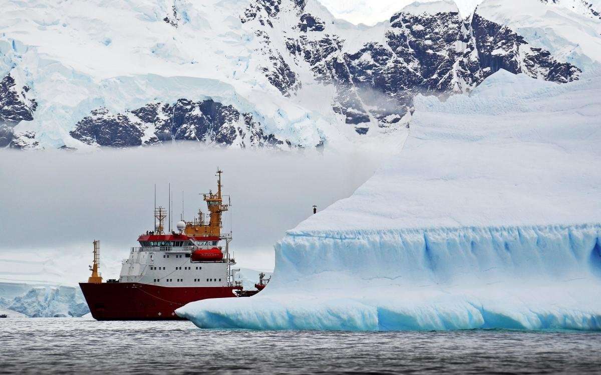 image for Russia finds vast oil and gas reserves in British Antarctic territory