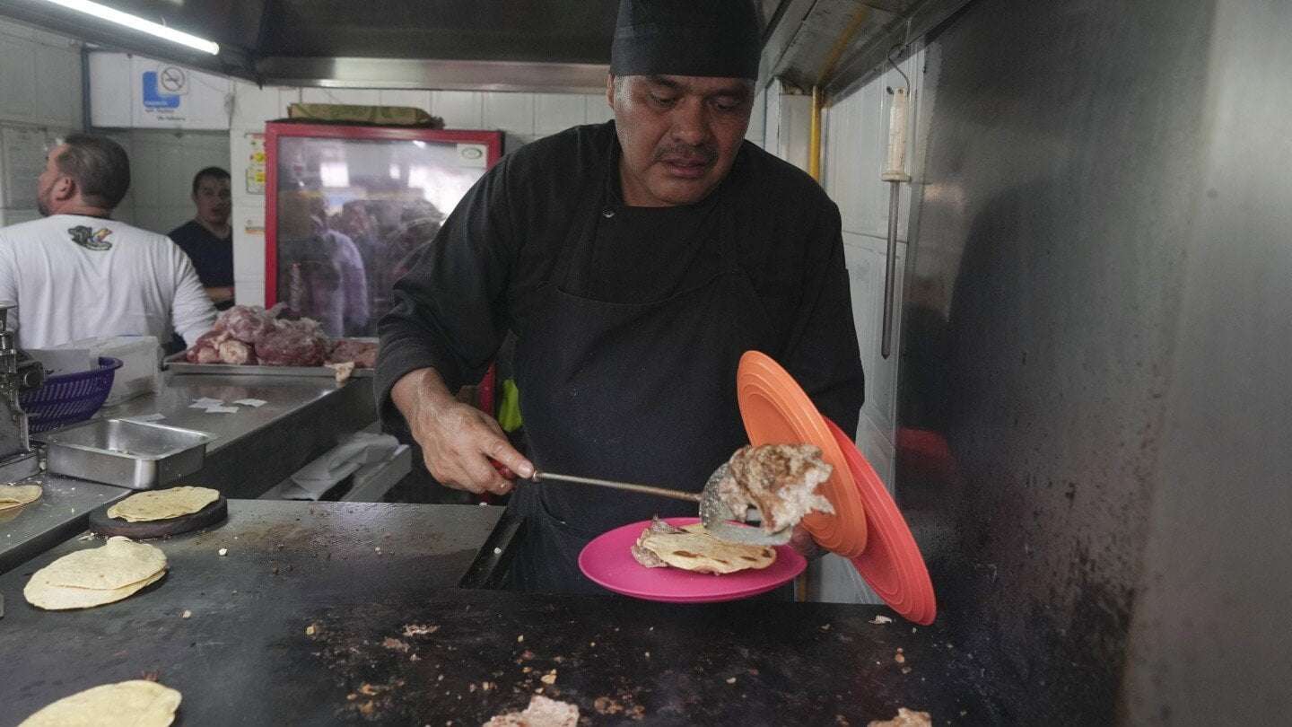 image for The first Mexican taco stand to get a Michelin star is a tiny business where the heat makes the meat
