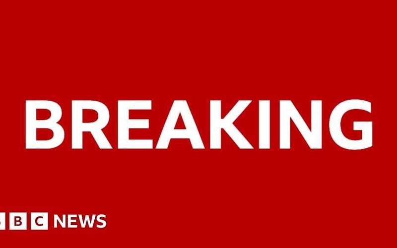 image for Rouen: Man shot dead after French synagogue set on fire