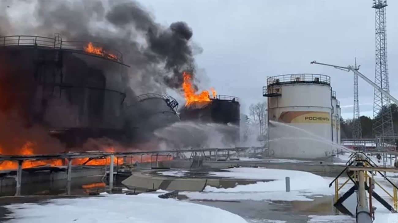 image for Ukrainian attacks disrupt 14% of Russia's oil refining capacity – Pentagon