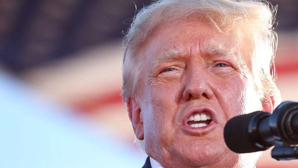 image for Trump’s Social Media Company Posts Q1 Revenue of $770,500 and Net Loss of $327.6 Million
