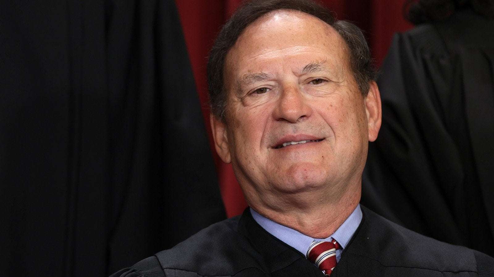 image for Dems Call for Alito to Recuse Himself From Jan. 6 Cases Over Upside-Down Flag