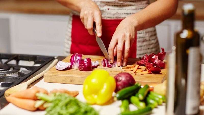 image for Mediterranean diet helps women live much longer, a large new study finds
