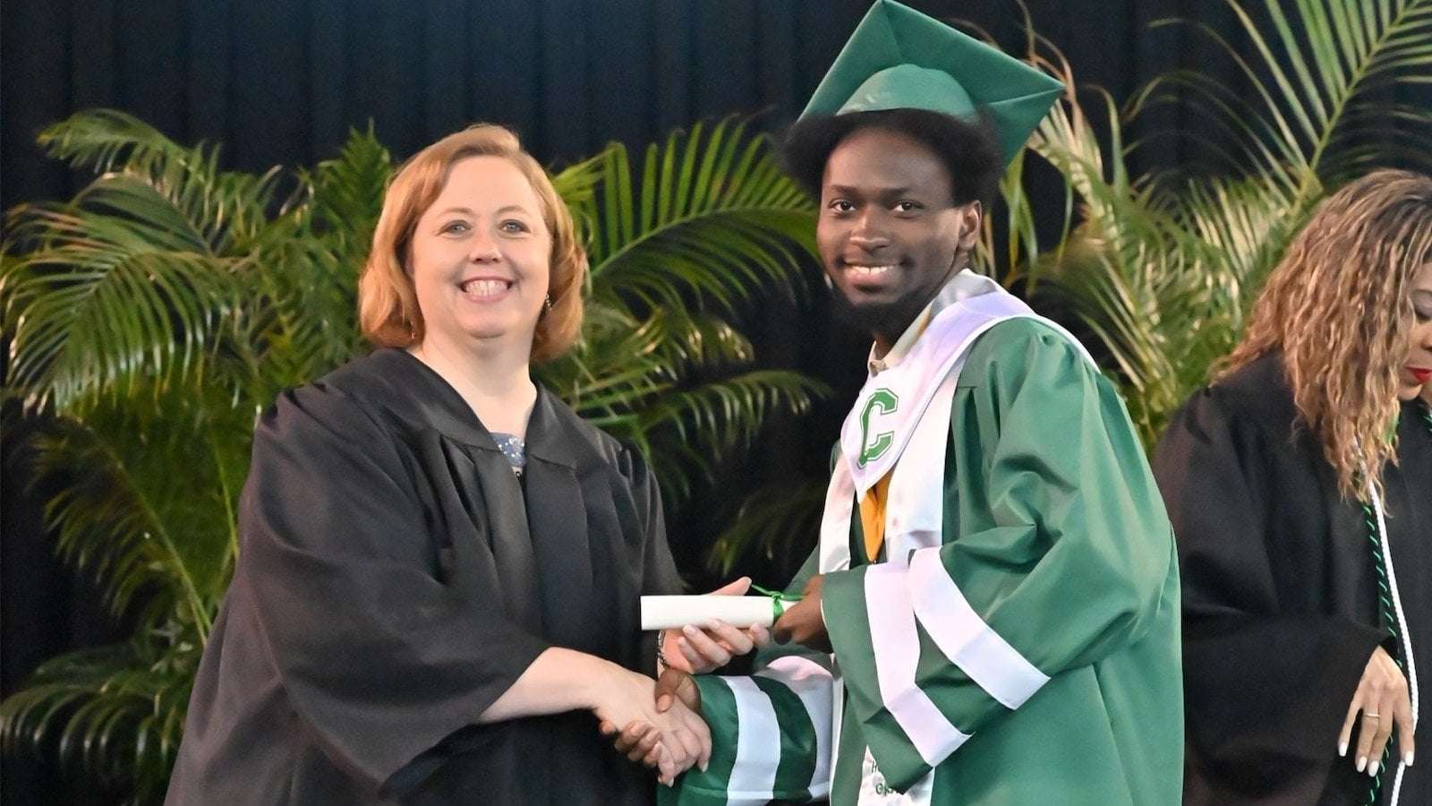 image for Student who lived in homeless shelter during high school graduates as valedictorian