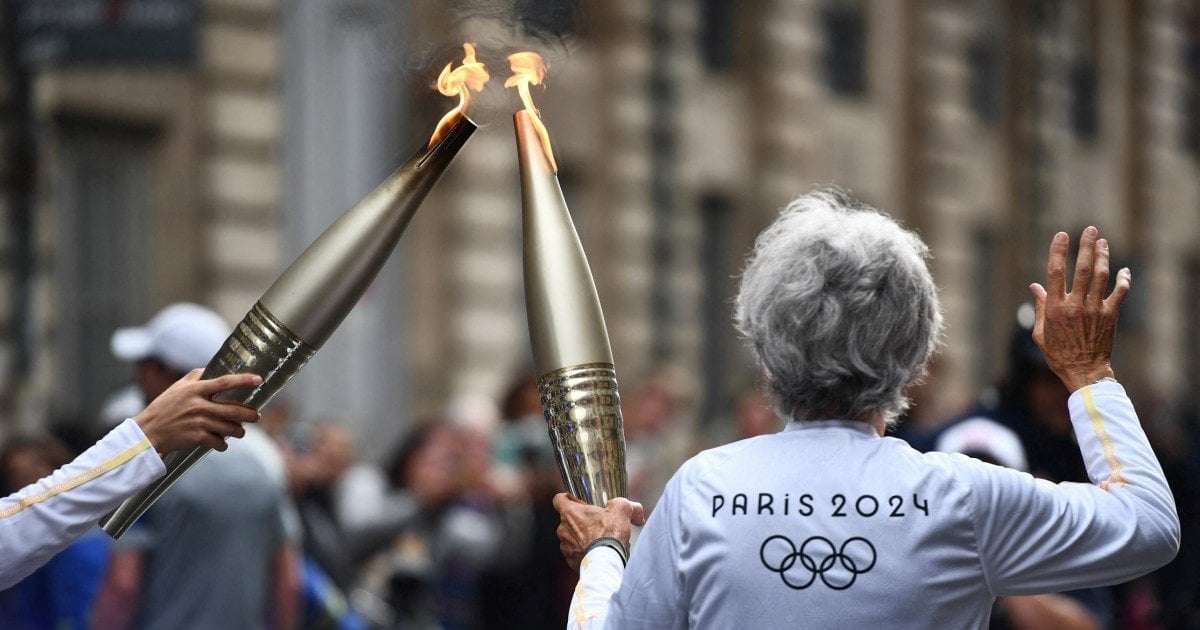 image for Russia is trying to scare people away from the Paris Olympics, report says