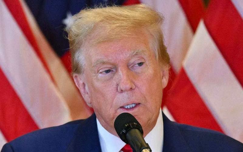 image for Trump Denies Ever Saying ‘Lock Her Up.’ He Did… Several Times