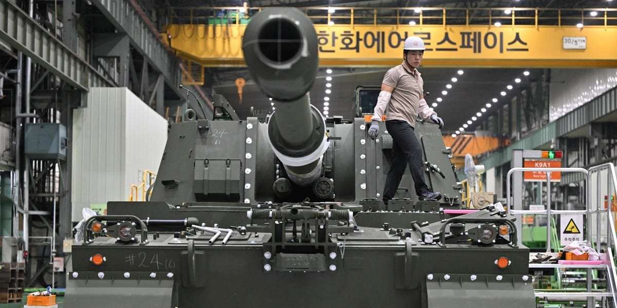 image for A South Korean weapons company once seen as a dinosaur is now churning out howitzers twice as fast as its Western competitors