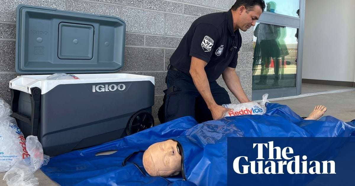 image for Phoenix turns to ice-filled body bags to treat heatstroke as US south-west bakes