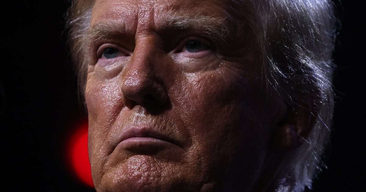 image for Trump’s Bizarre Moments With Dr. Phil and Hannity Should Alarm Us All