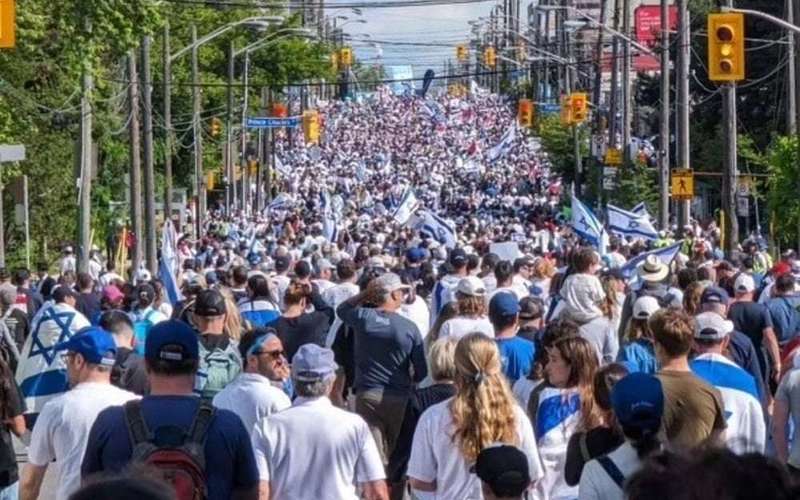 image for Over 50,000 supporters march in Walk With Israel rally in Toronto