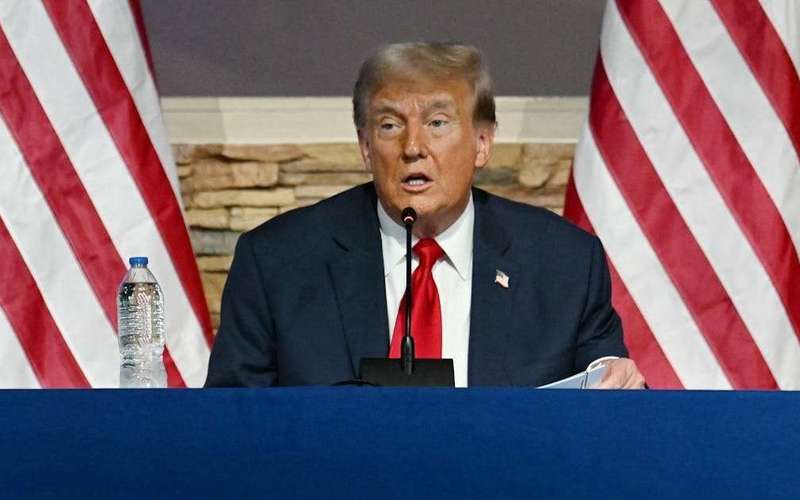 image for Trump Visits Detroit to Court Black Voters—and Flops Big-Time