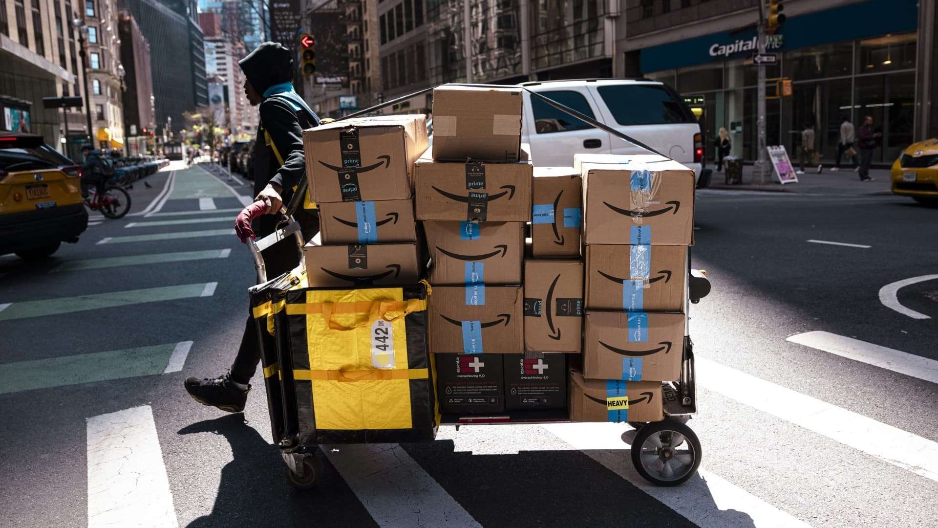 image for Amazon's ditching the plastic air pillows in its boxes