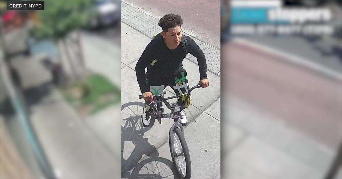 image for Man arrested in 13-year-old's rape at Queens park after being spotted, beat up by community, police say