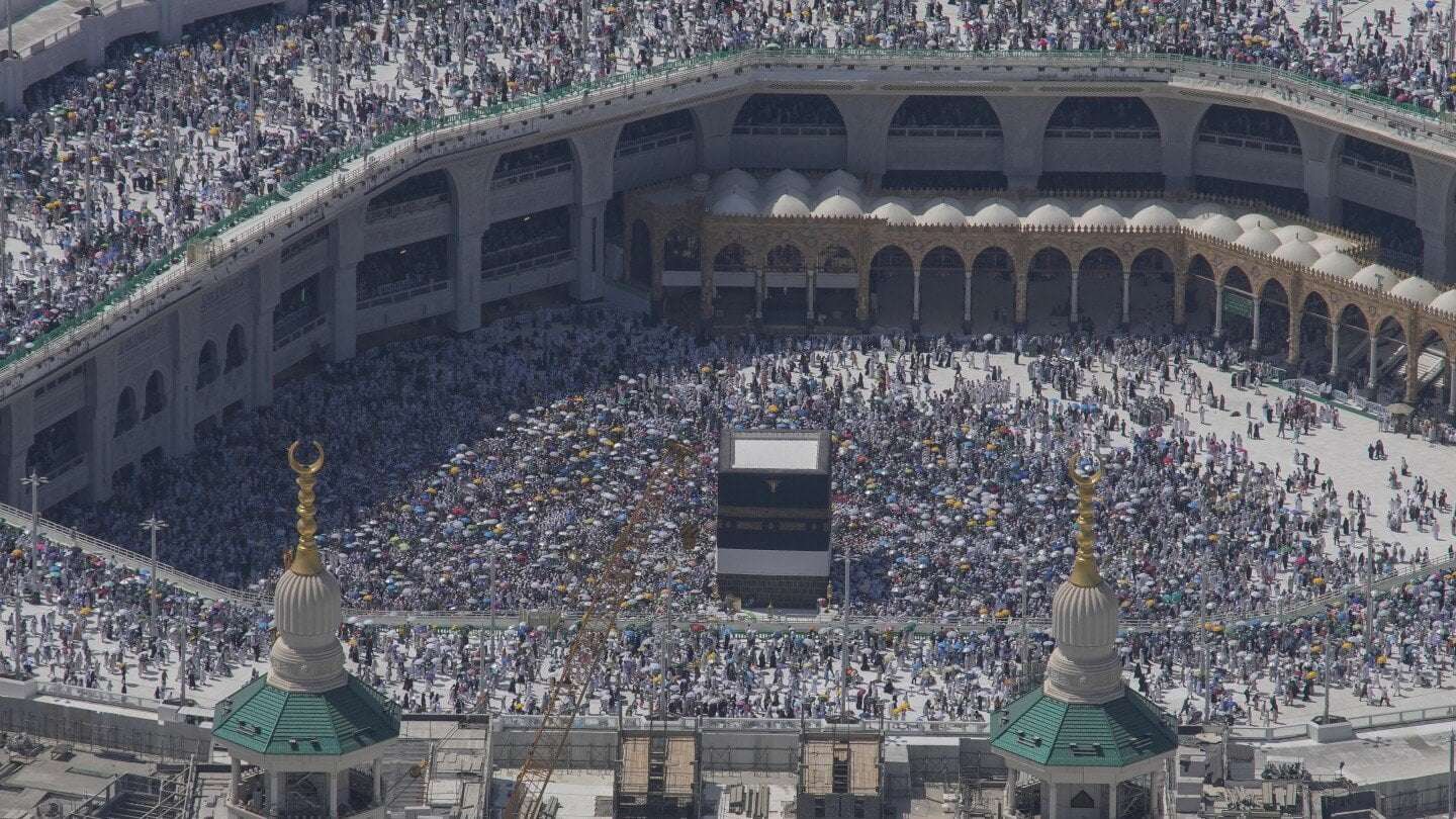 image for More than 1,300 people died during Hajj, many of them after walking in the scorching heat