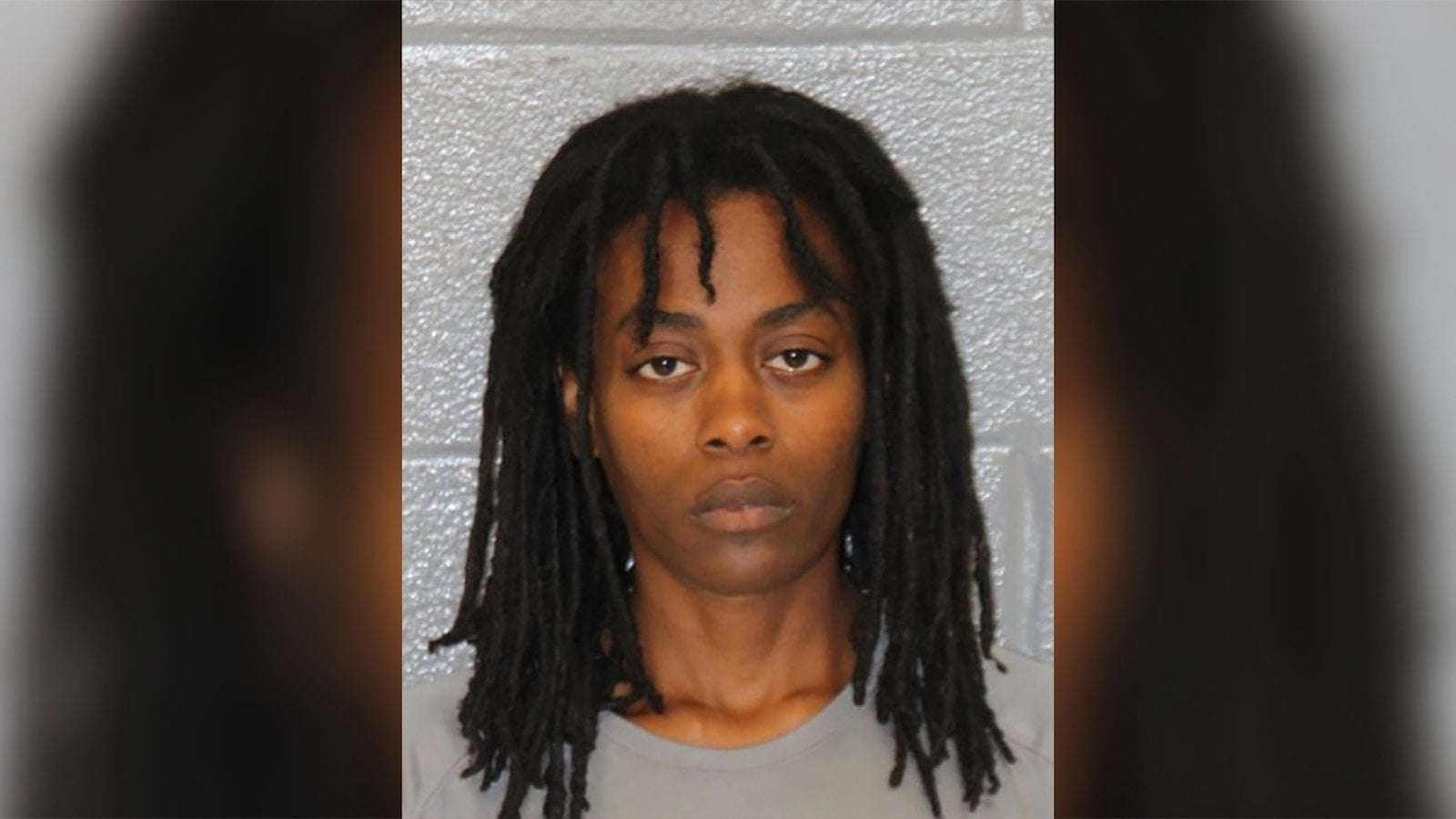 image for 8-year-old girl dies after mom allegedly left her in car during high heat to go to work