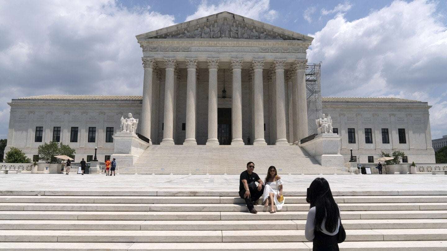 image for The Supreme Court weakens federal regulators, overturning decades-old Chevron decision