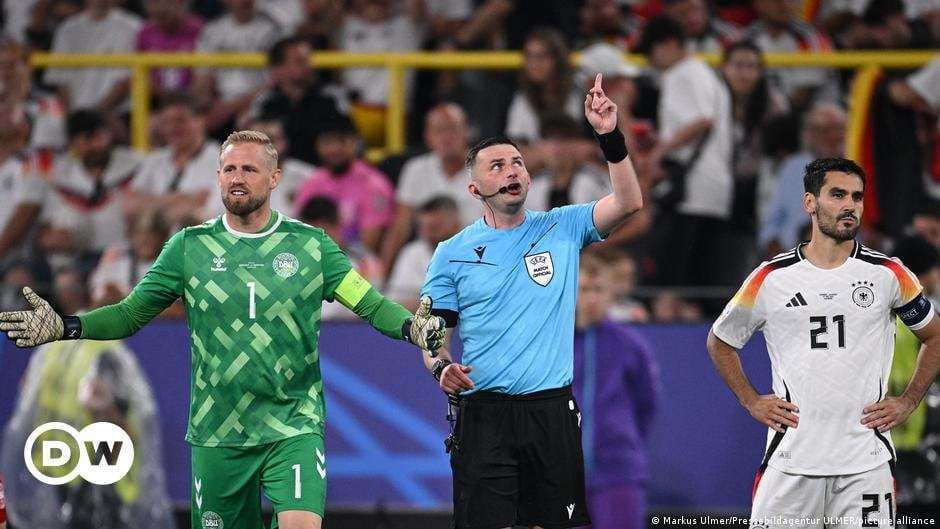 image for Germany-Denmark: Man detained after climbing to stadium roof – DW – 06/30/2024