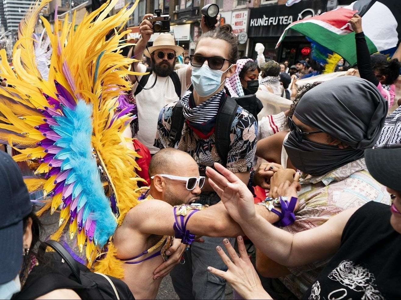 image for Pride Parade cancelled mid-route after pro-Palestinian demonstration on Yonge