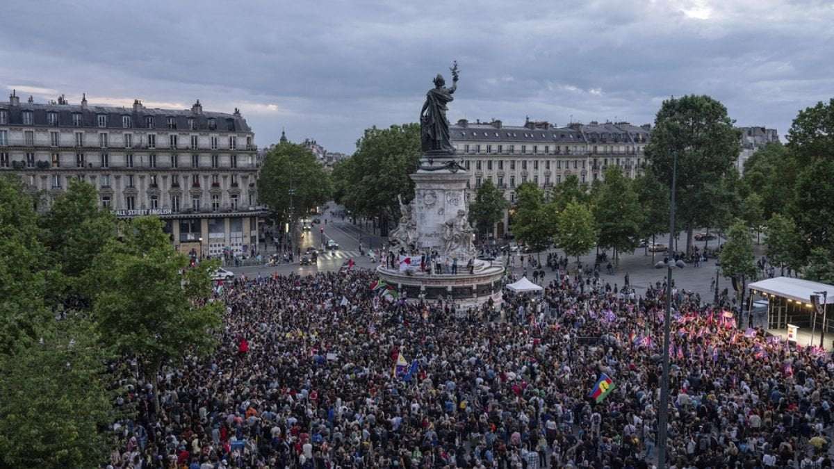 image for French left and centrist parties unite to block far-right National Rally
