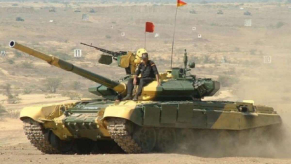 image for Ahead of PM Modi's visit, Russia says armour-piercing tank rounds to be made in India