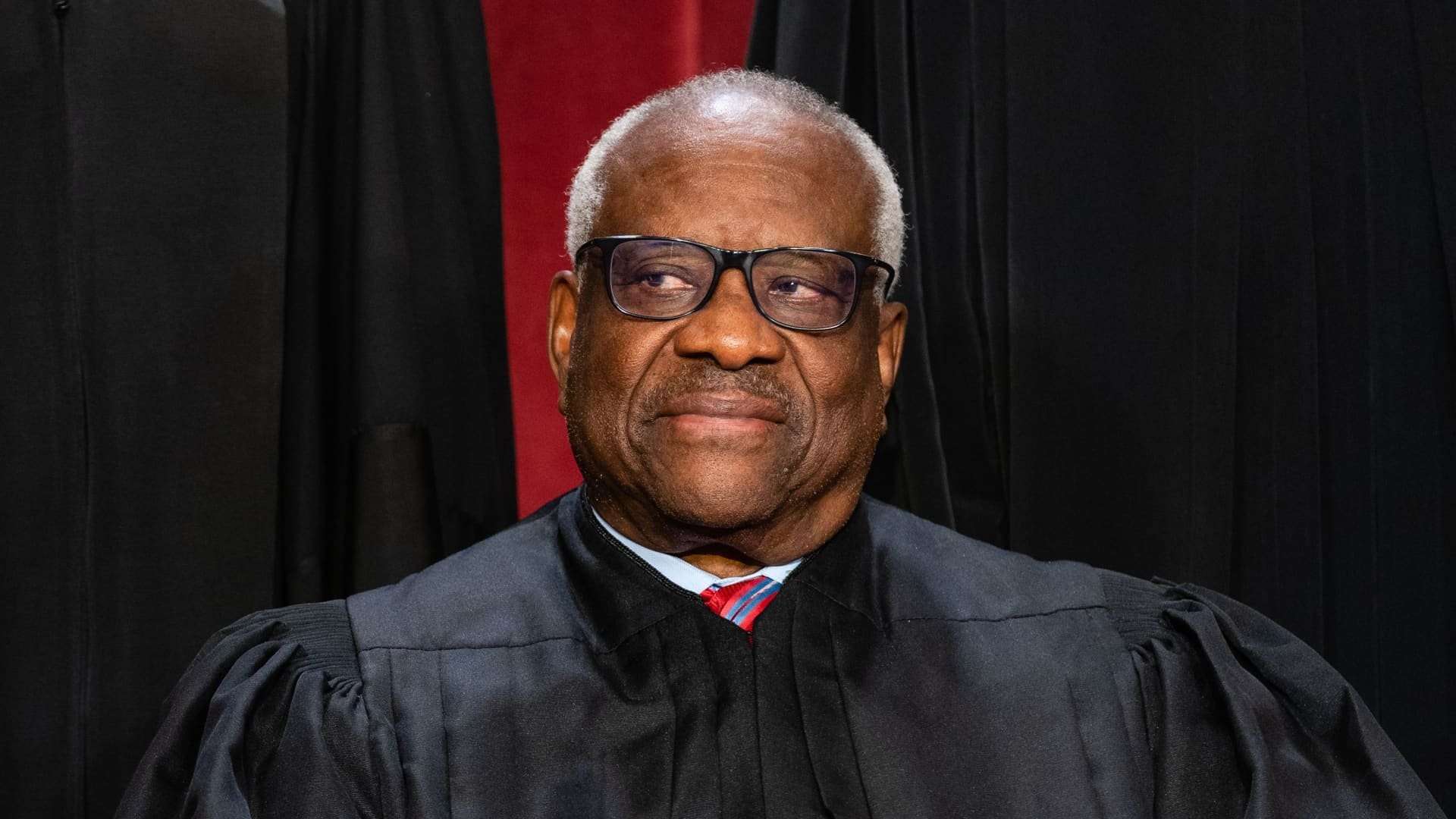 image for Senators seek special counsel probe of Supreme Court Justice Clarence Thomas