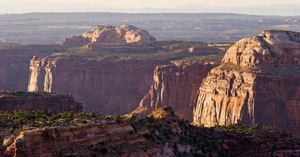 image for Father and daughter hikers found dead in Utah after running out of water in 100-degree temps