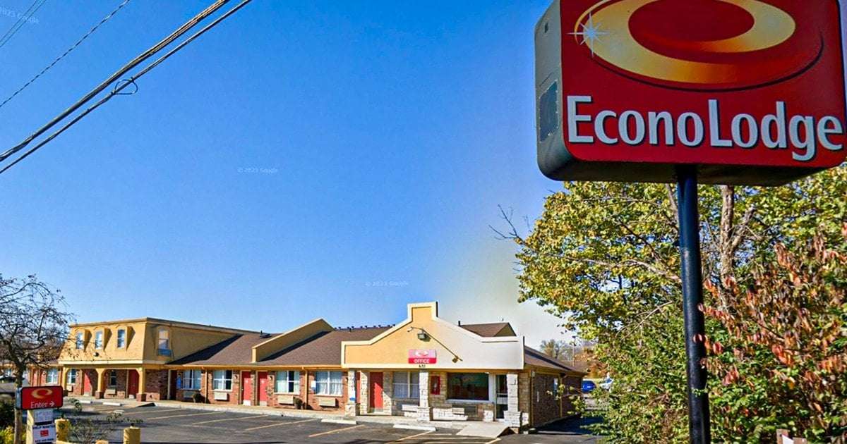 image for Kentucky motel ordered to pay $2 million after guest dies from 150-degree shower