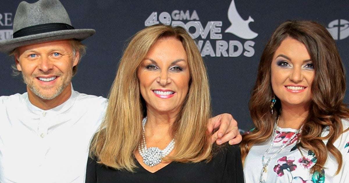 image for Three members of family gospel group The Nelons killed in plane crash